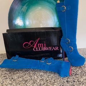 Gorgeous high her knee-high boots